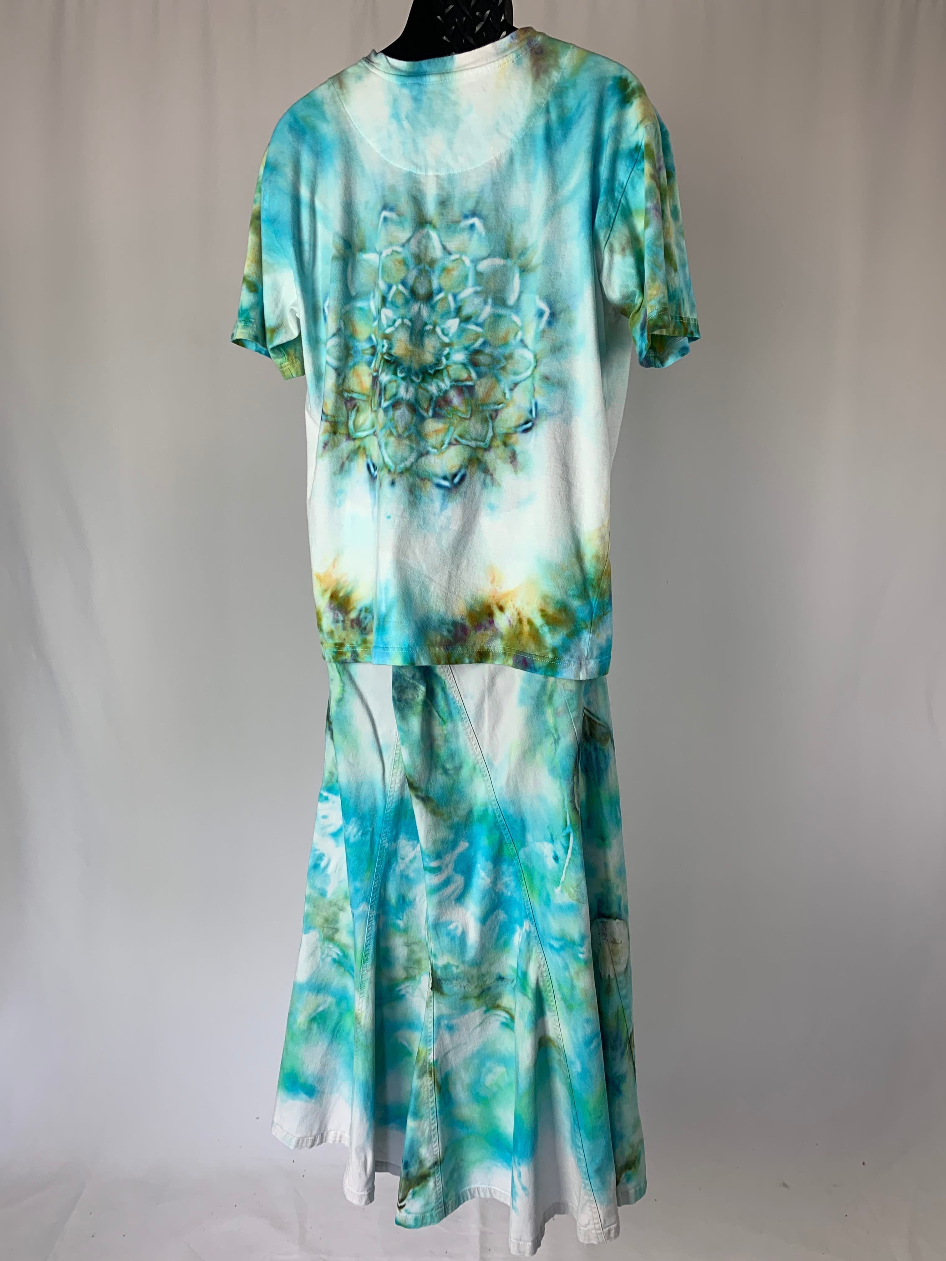 Aquatic Dimension | Long skirt | Size L