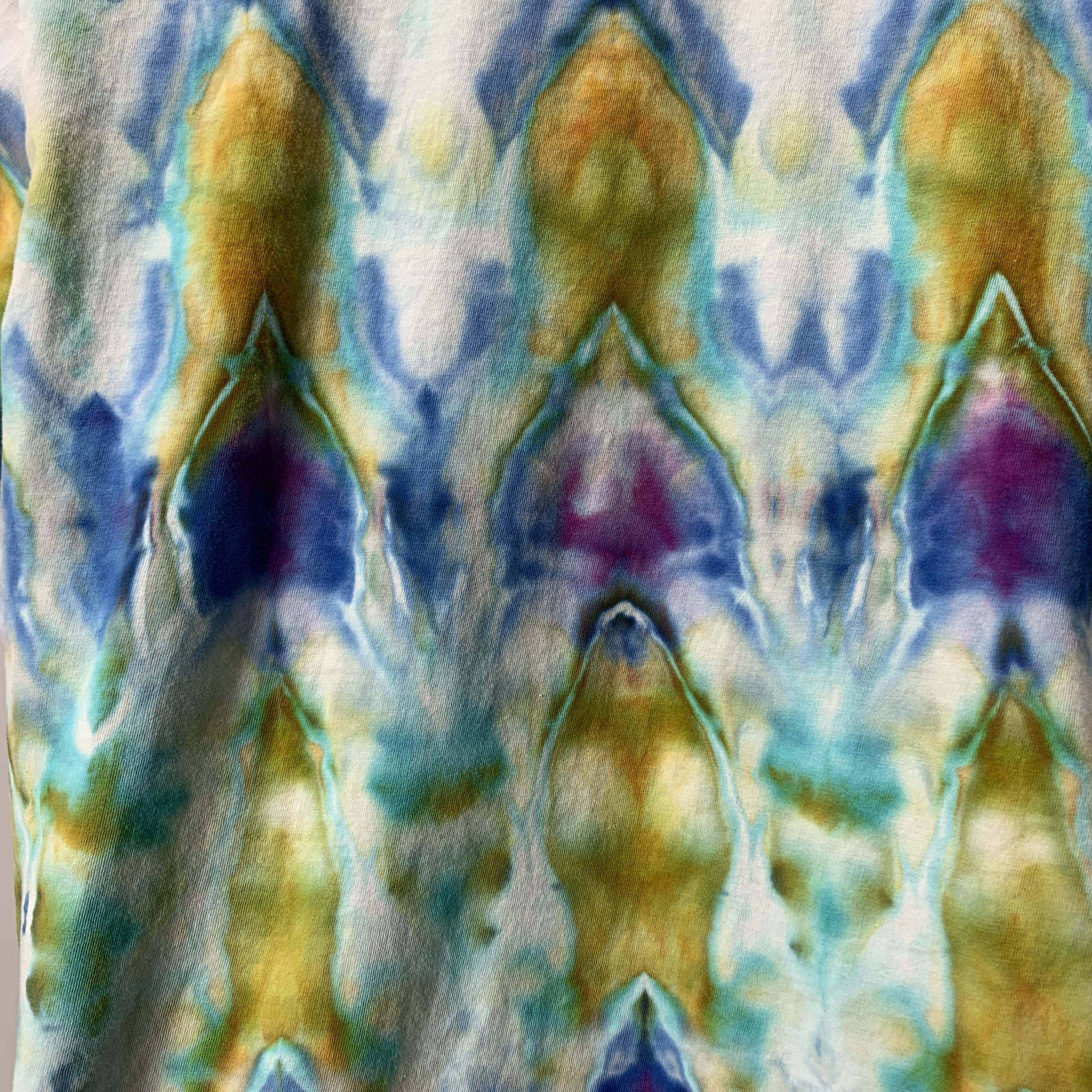 Cosmic Waterfall | T-shirt | 39” chest