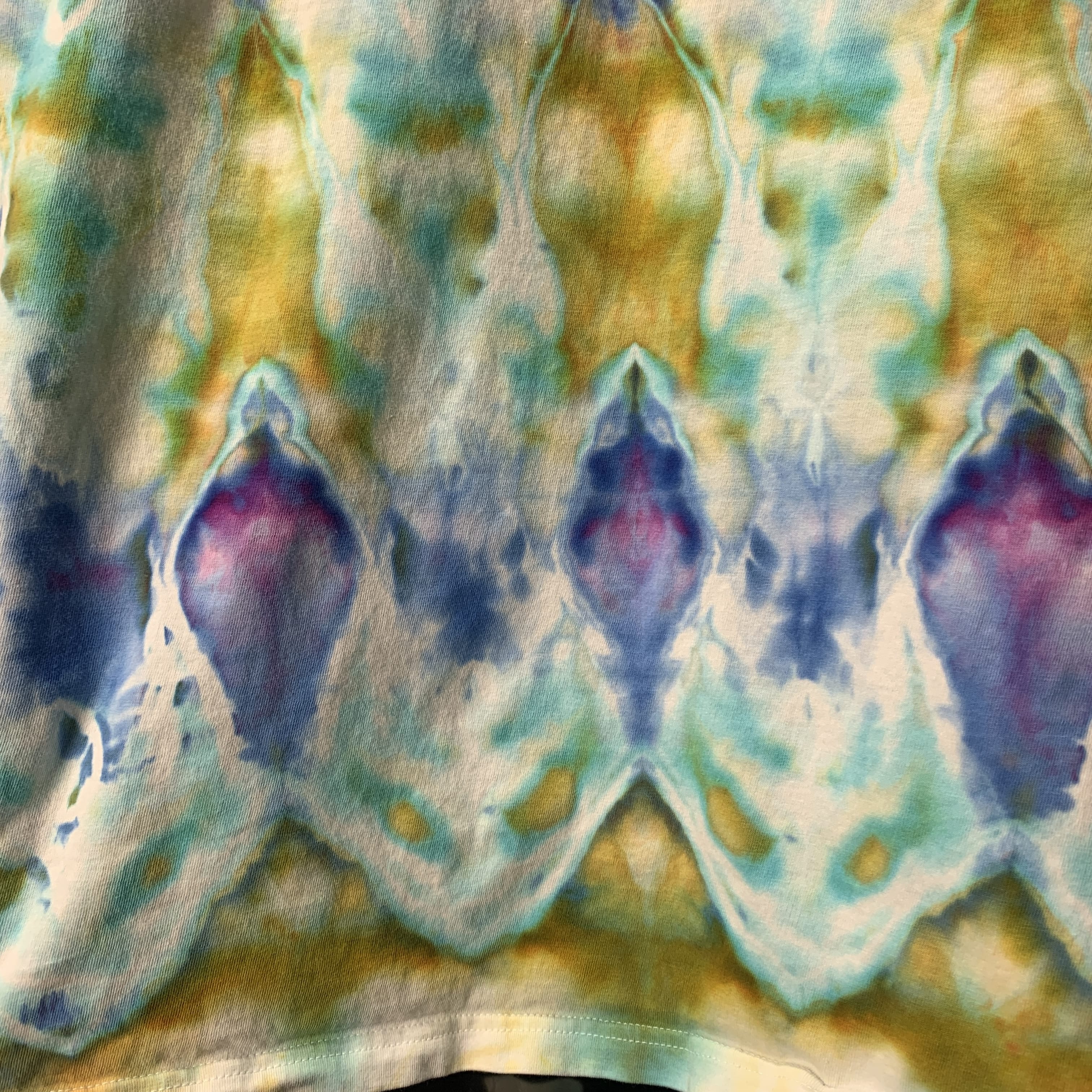 Cosmic Waterfall | T-shirt | 39” chest