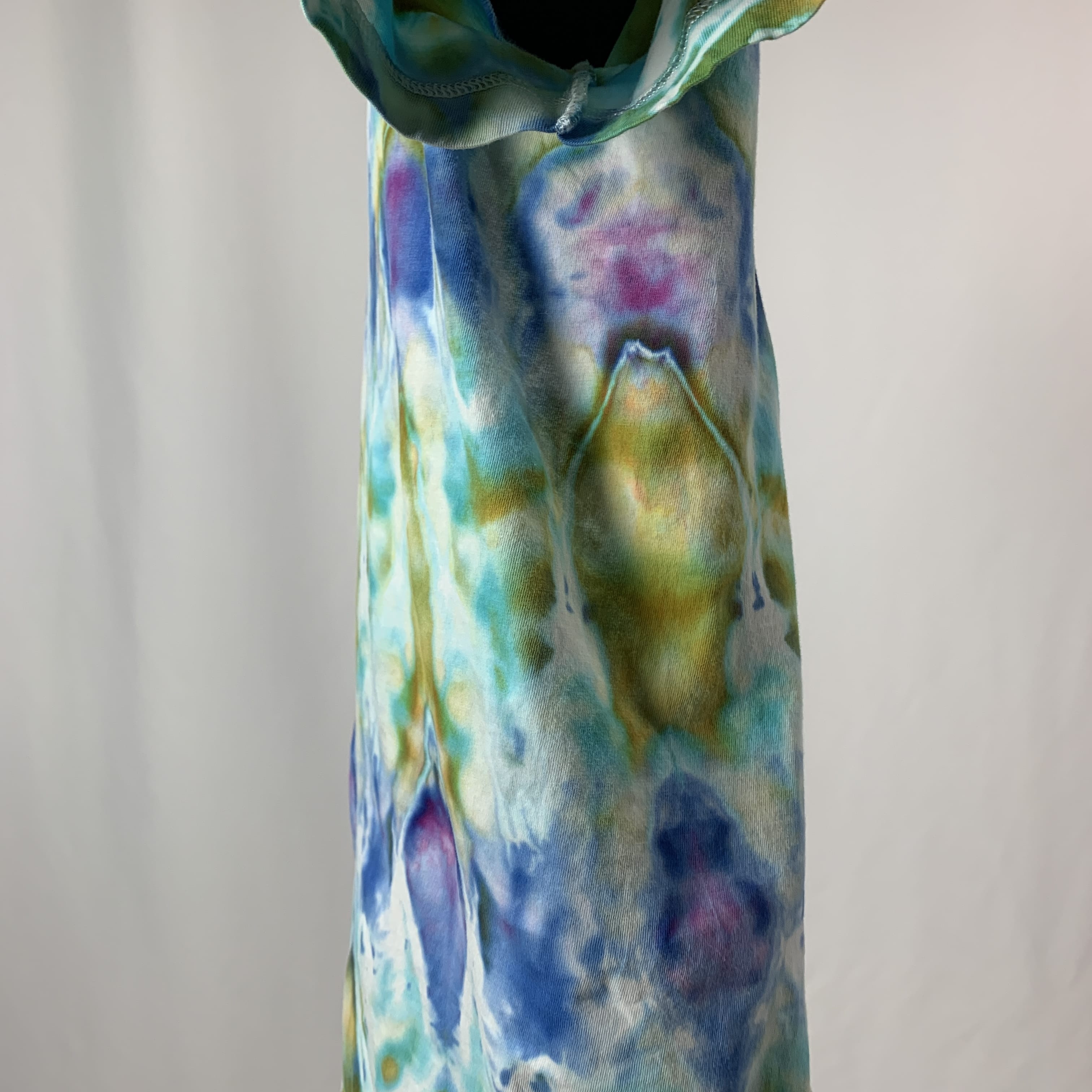 Cosmic Waterfall | T-shirt | 39” chest