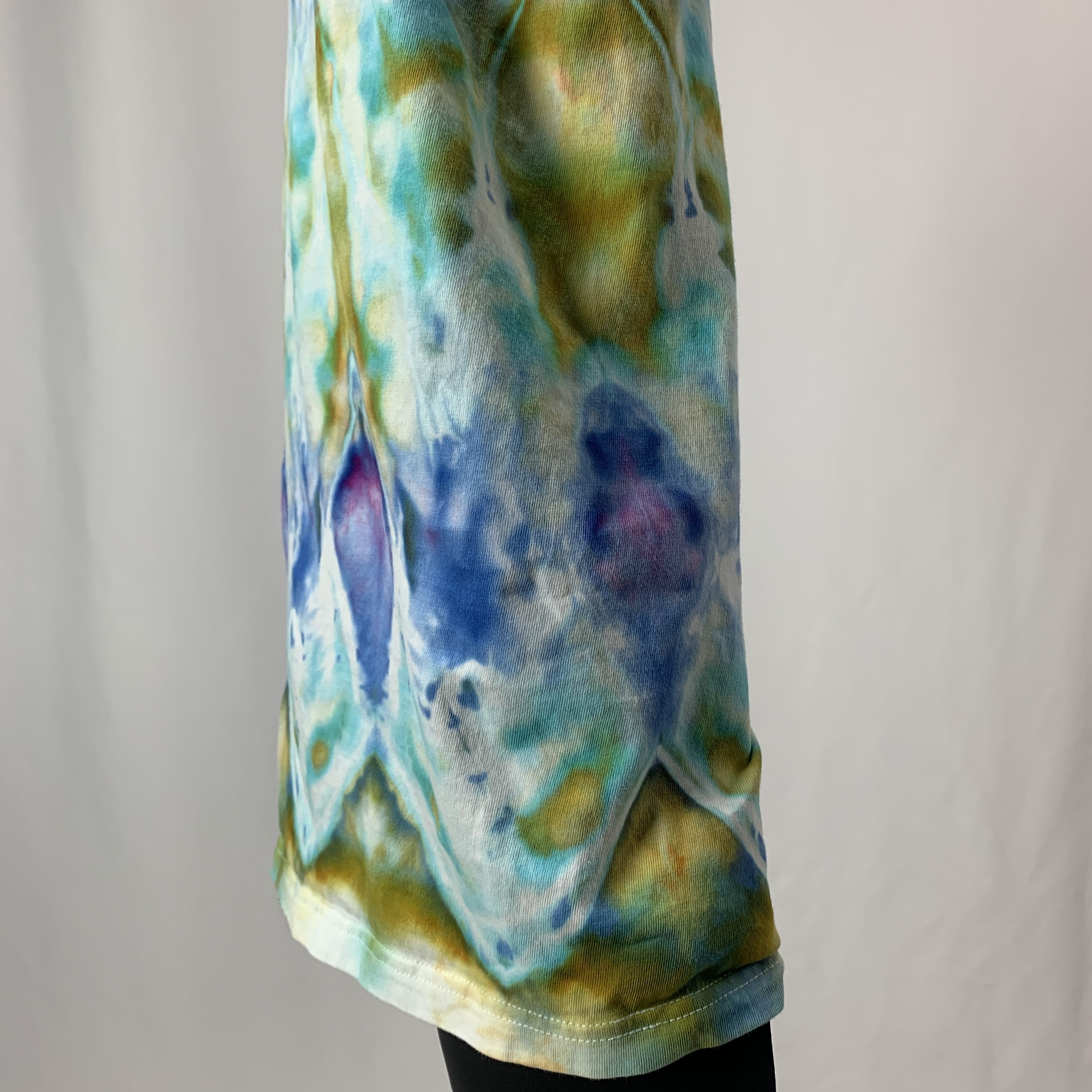Cosmic Waterfall | T-shirt | 39” chest
