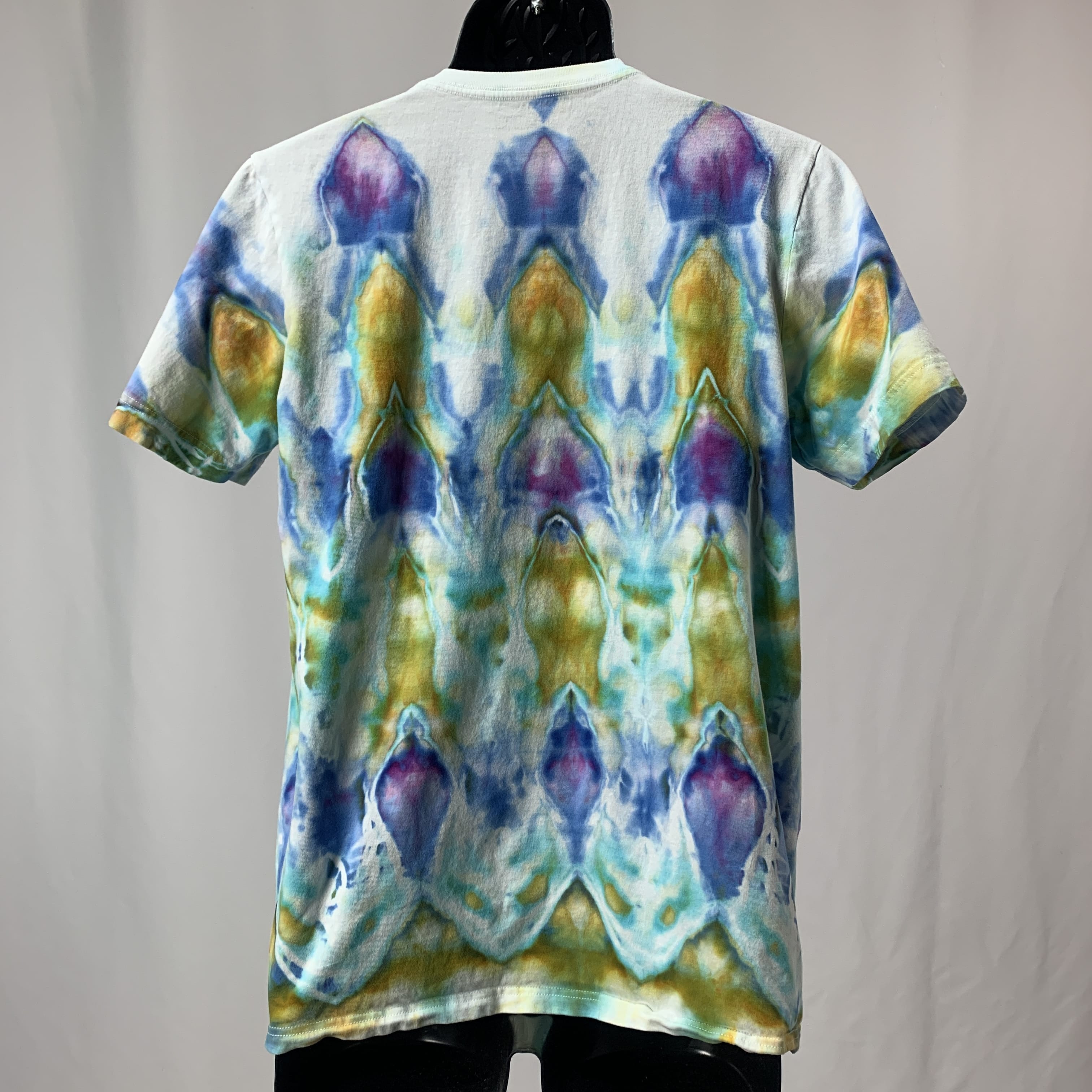 Cosmic Waterfall | T-shirt | 39” chest