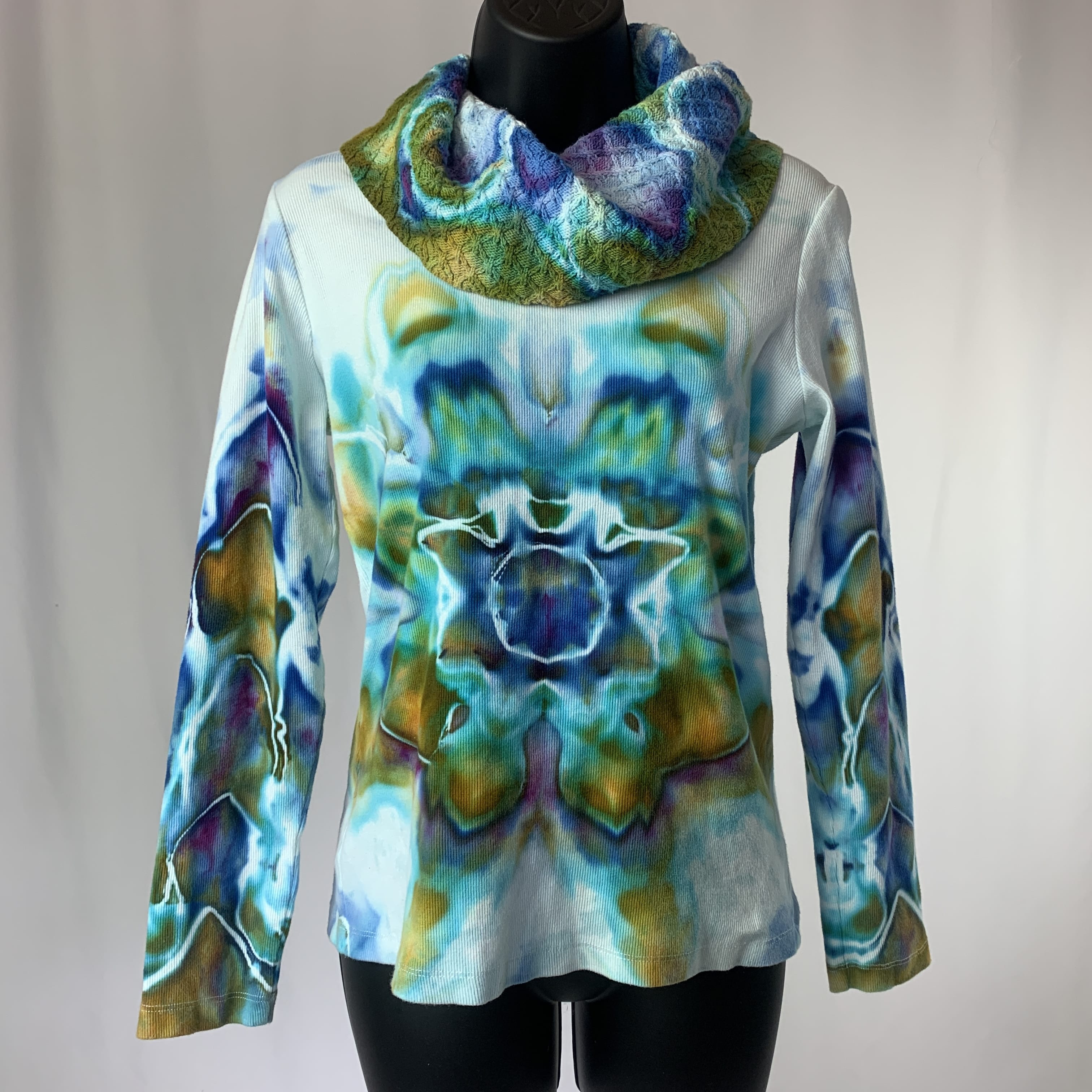 Electric Blue Star Mandala | Upcycled Long Sleeve Shirt | Size S